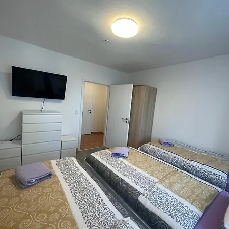 Monteurwohnung Fuer 5 Personen, Marl
