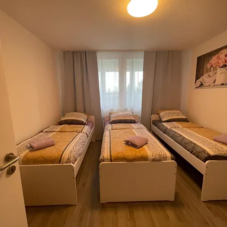 Apartment Monteurwohnung Fuer 5 Personen, Marl