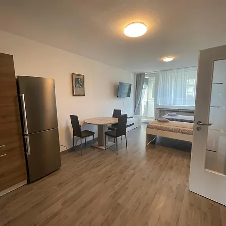 Monteurwohnung Fuer 5 Personen,