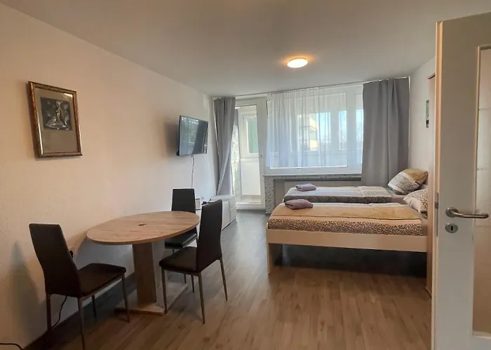 Monteurwohnung Fuer 5 Personen, *